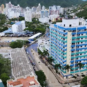 303 El Rodadero, Familiar , Piscina , Parqueadero , Santa Marta (Magdalena) Colombia